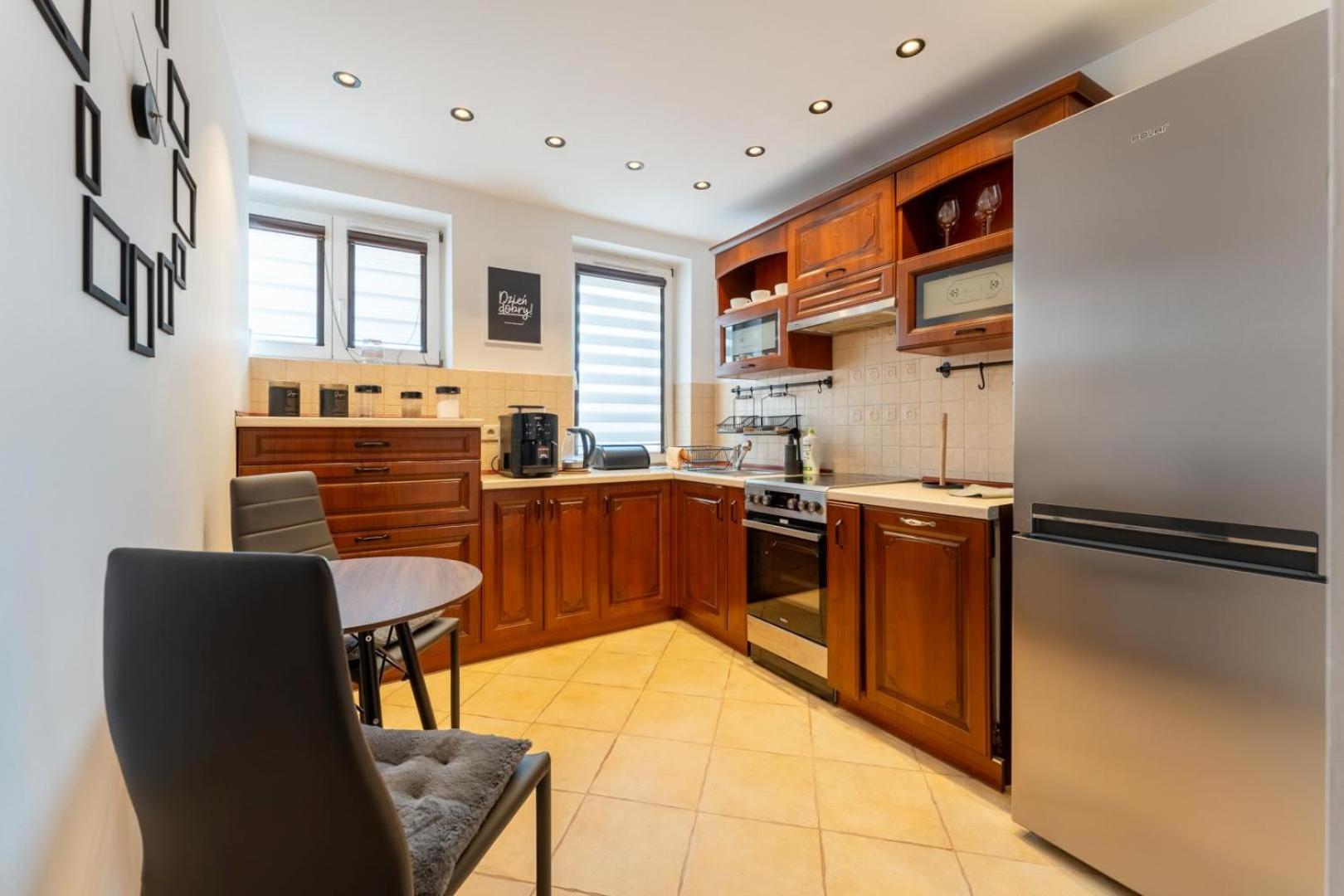 Apartament Ratuszlove - 2 Osobne Sypialnie, Z Widokiem Na Ratusz - By Spaceapart Jelenia Góra Exterior foto